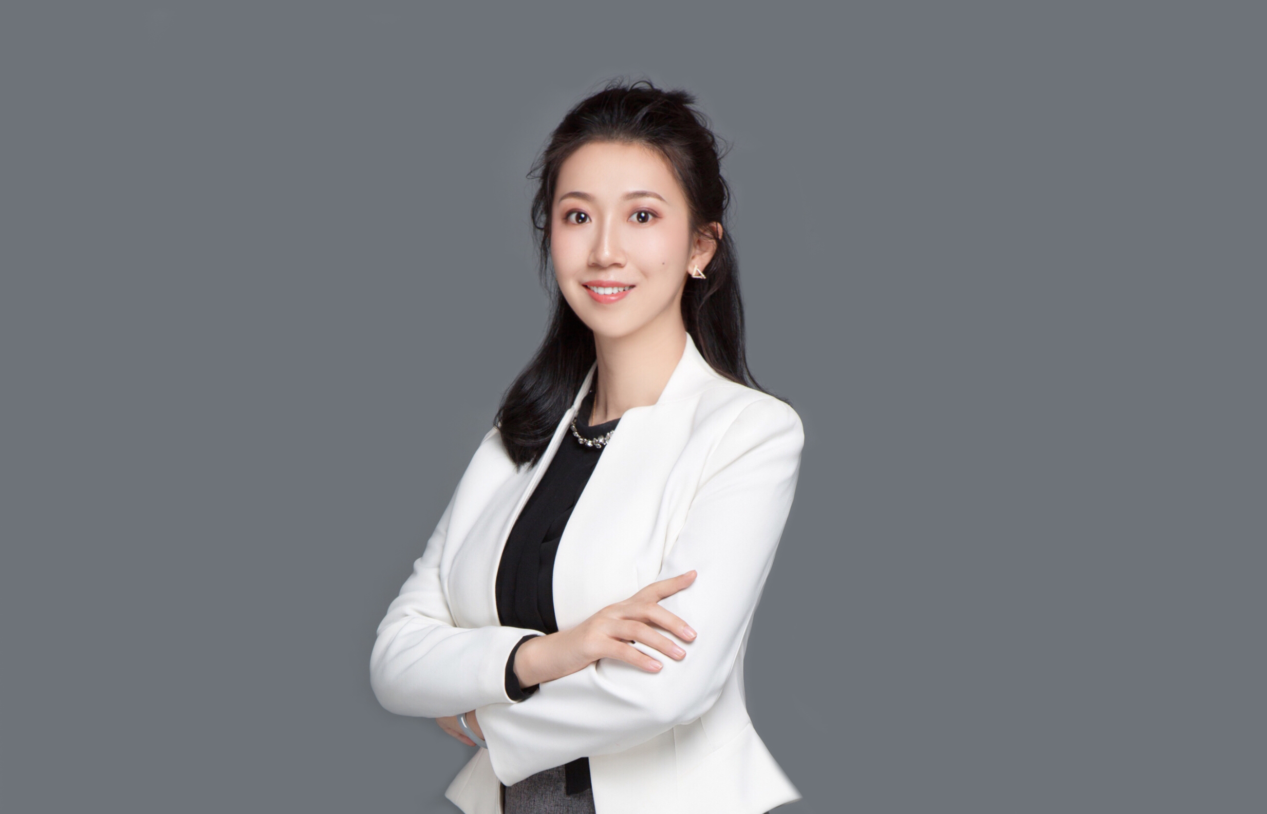王育 王育